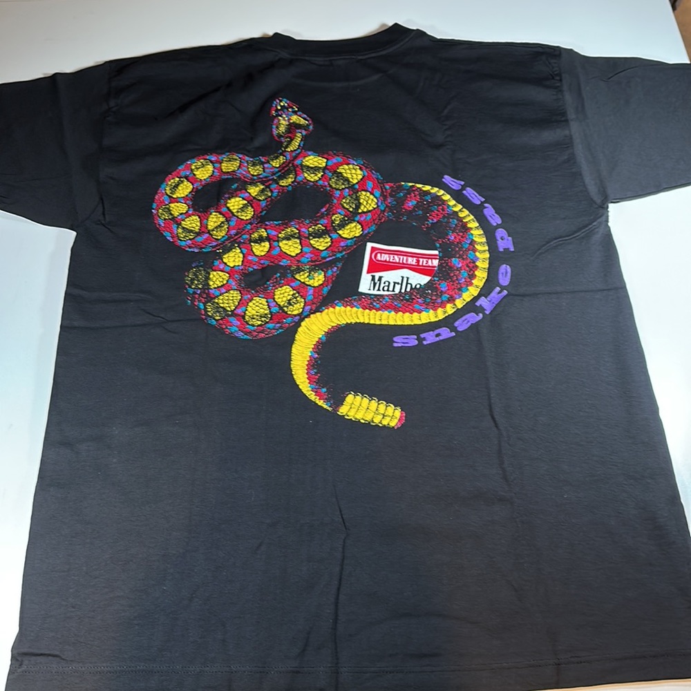 Men’s Vintage Single Stitch Marlboro Snake Pass Short Sleeve Graphic Tee One sz